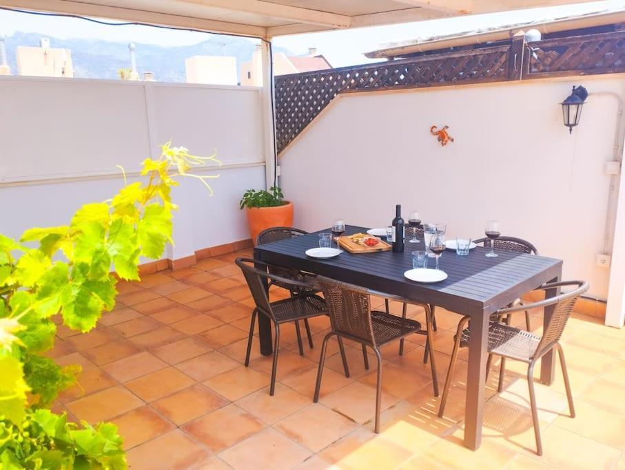 内尔哈Penthouse With Jacuzzi And Spectacular Sea Views公寓 外观 照片